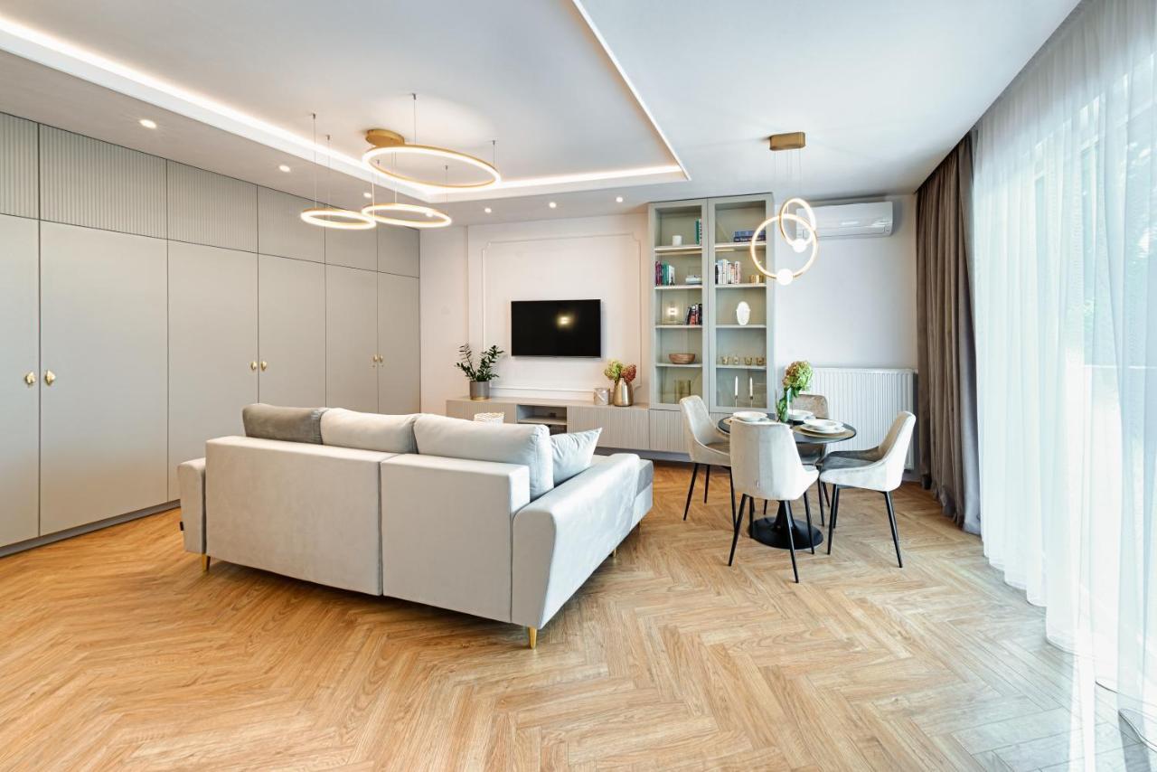 Wyjatkowy Taupe W Centrum Lodzi *